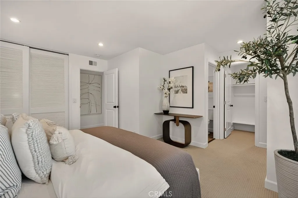 2428 Vista Hogar, Newport Beach, California 92660 home-pic-18
