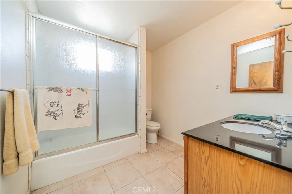 18080 Manitou Road, Apple Valley, California 92307 home-pic-22
