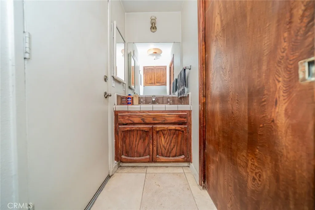 18080 Manitou Road, Apple Valley, California 92307 home-pic-29