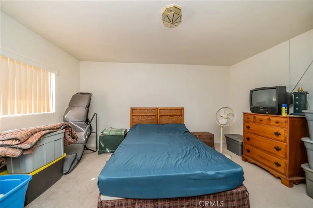 18080 Manitou Road, Apple Valley, California 92307 home-pic-25