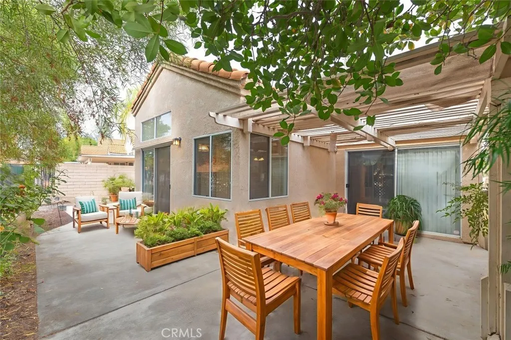 40493 Via Estrada, Murrieta, California 92562 home-pic-33