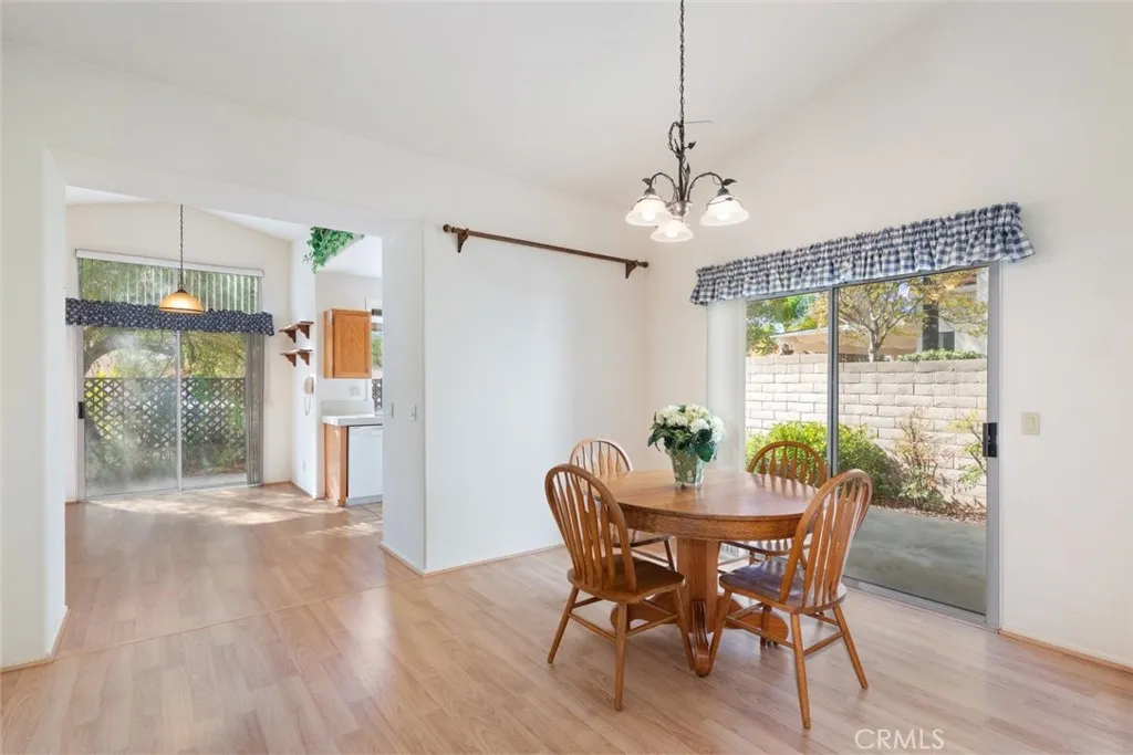 40493 Via Estrada, Murrieta, California 92562 home-pic-14