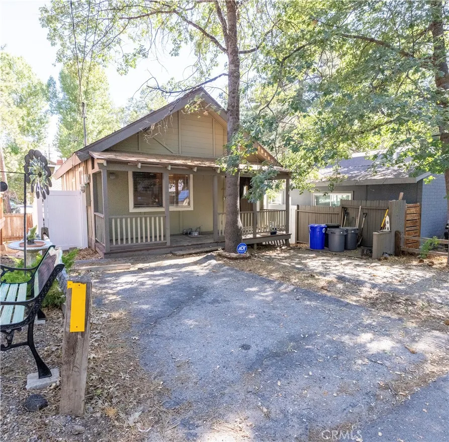 32905 32905 Chipmunk Lane, Arrowbear, California 92382 home-pic-0