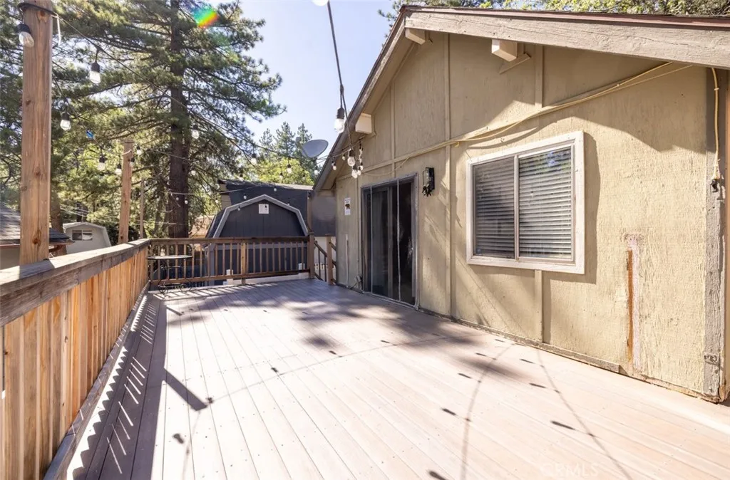 32905 32905 Chipmunk Lane, Arrowbear, California 92382 home-pic-16