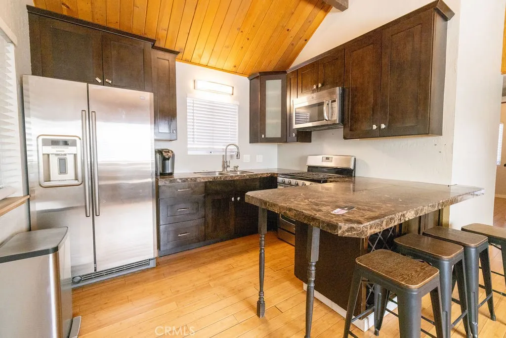 32905 32905 Chipmunk Lane, Arrowbear, California 92382 home-pic-7