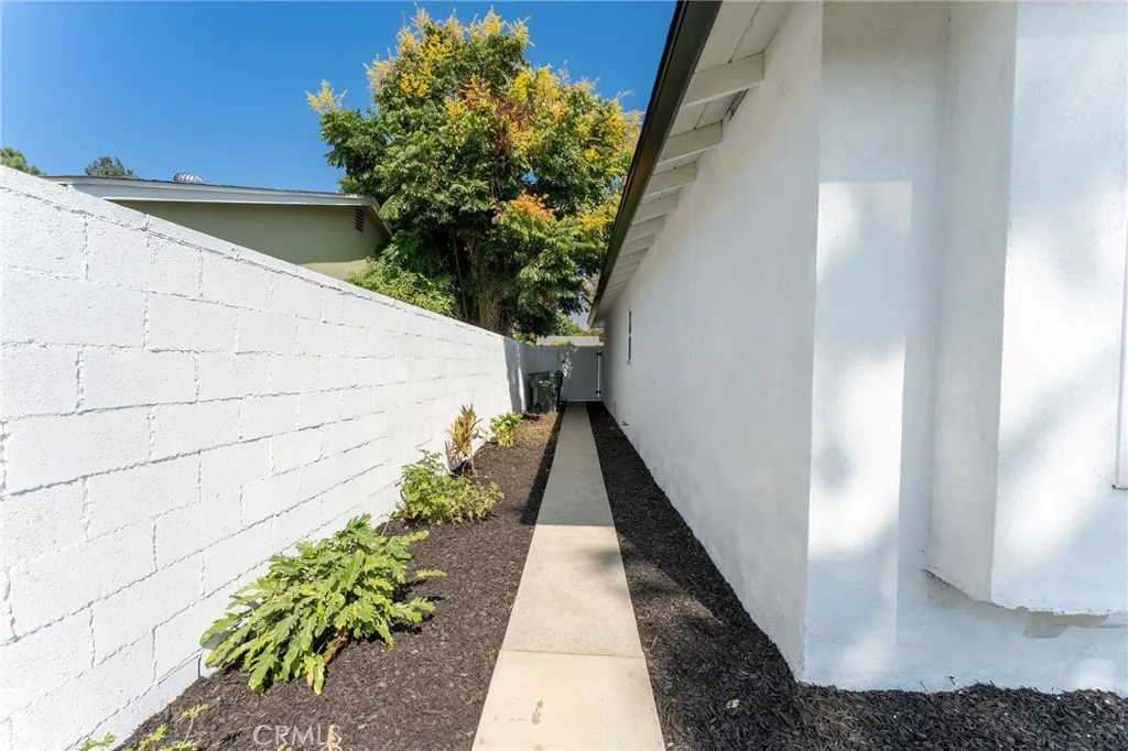 920 E Carroll, Glendora, California 91741 home-pic-38