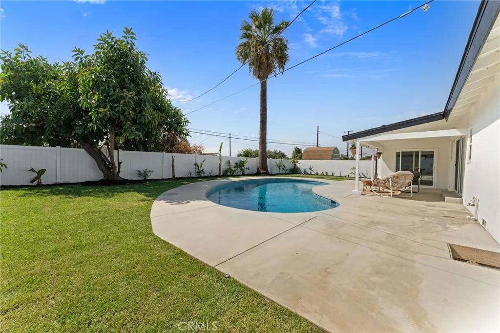920 E Carroll, Glendora, California 91741 home-pic-35