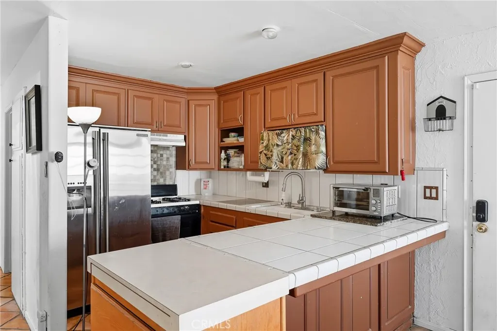 15515 Shadow Mountain, Lake Elsinore, California 92530 home-pic-8