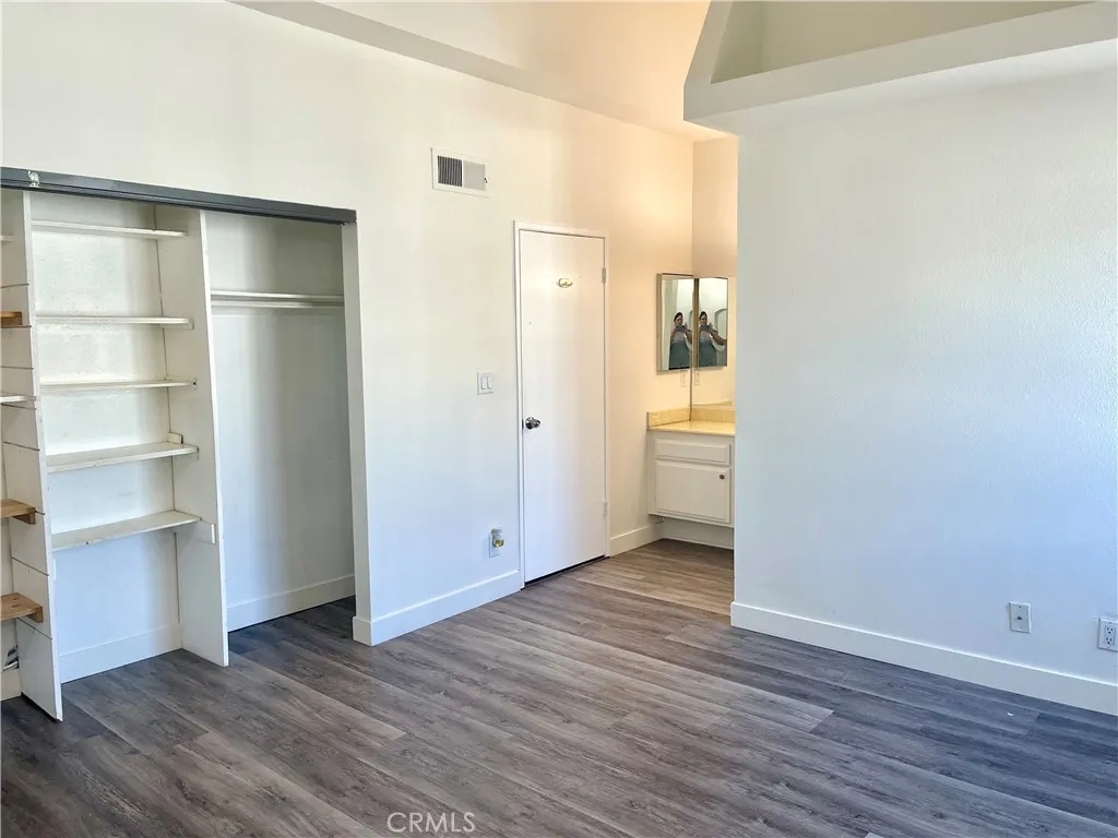 14293 Foothill Boulevard 21, Sylmar, California 91342 home-pic-23