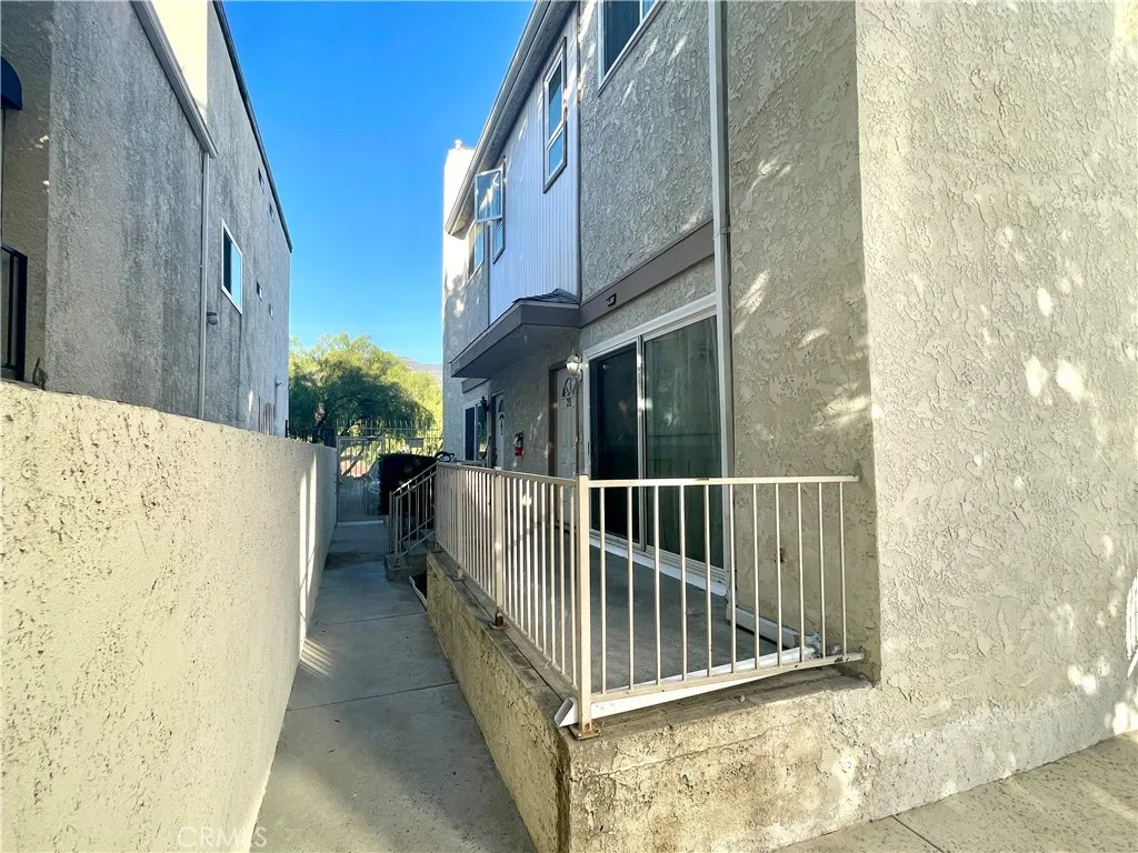 14293 Foothill Boulevard 21, Sylmar, California 91342 home-pic-36
