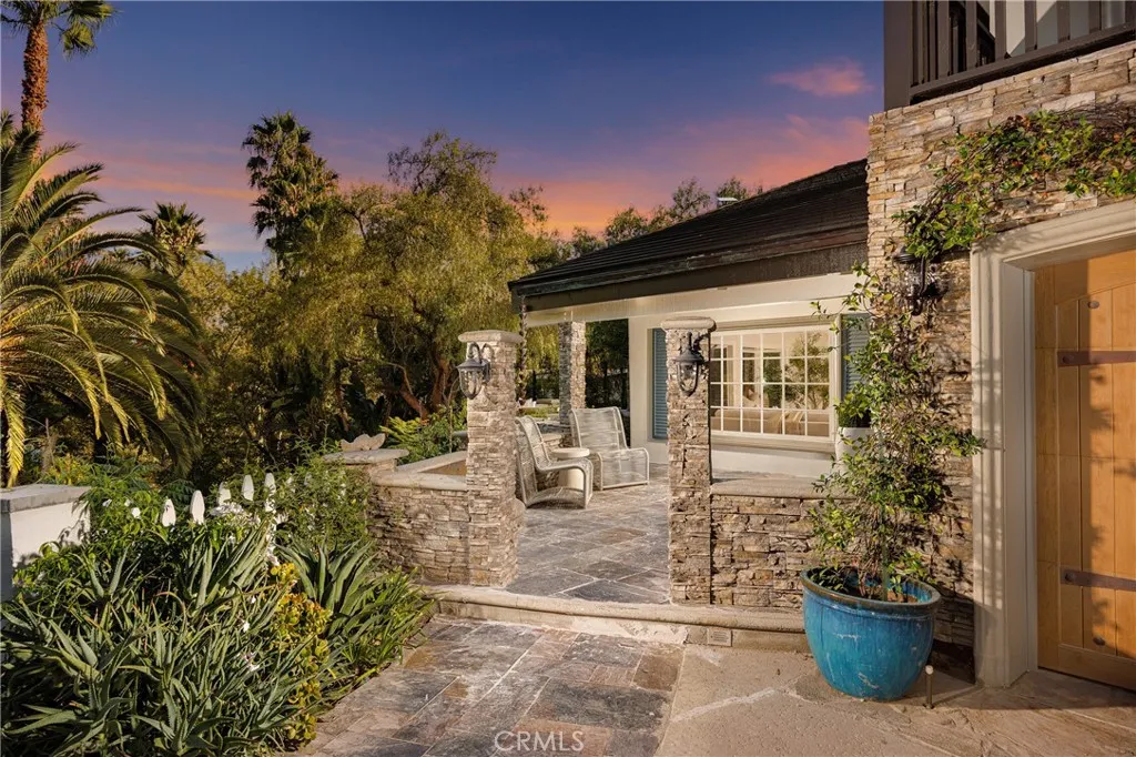 1761 Lemon Ter, North Tustin, California 92705 home-pic-2