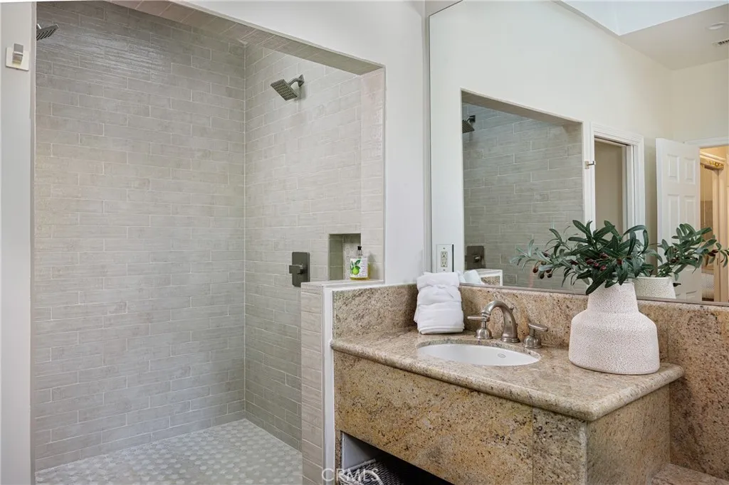 1761 Lemon Ter, North Tustin, California 92705 home-pic-25