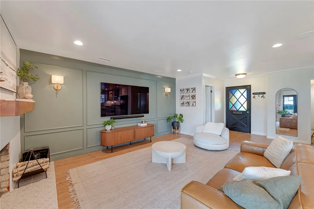 8026 Carnation Drive, Buena Park, California 90620 home-pic-4