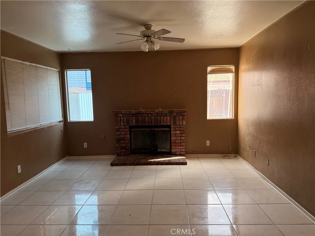 44266 Espirit Circle, Hemet, California 92544 home-pic-9
