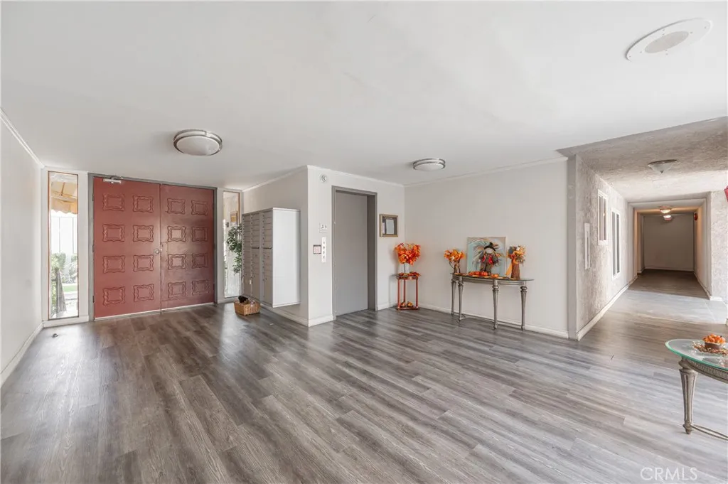 930 N Louise 304, Glendale, California 91207 home-pic-16