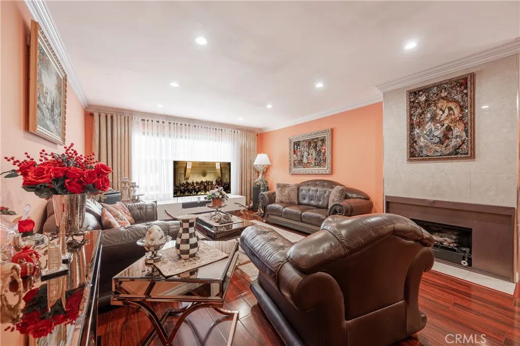 930 N Louise 304, Glendale, California 91207 home-pic-7