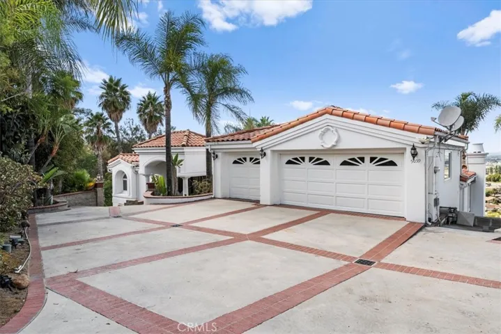 5059 E Crescent Drive, Anaheim Hills, California 92807