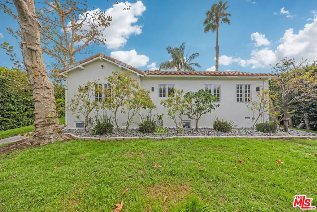 900 S Ridgeley Drive, Los Angeles, California 90036 home-pic-22