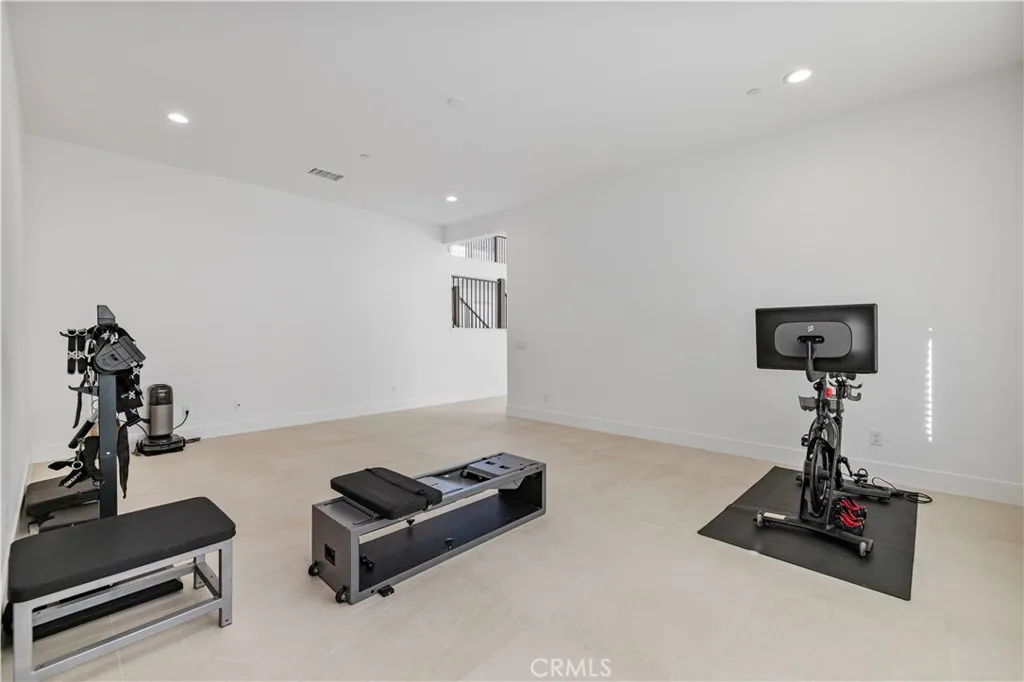 24152 West Corte Ala, Valencia, California 91354 home-pic-24