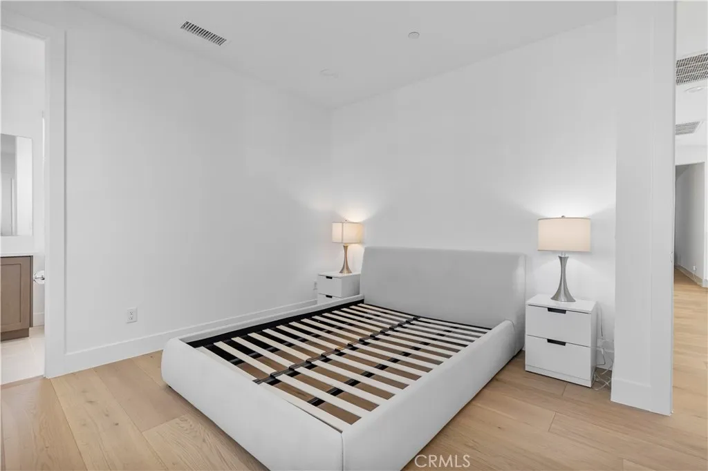 24152 West Corte Ala, Valencia, California 91354 home-pic-53