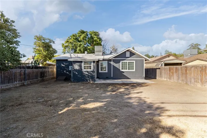 1209 Woodrow Avenue, Bakersfield, California 93308