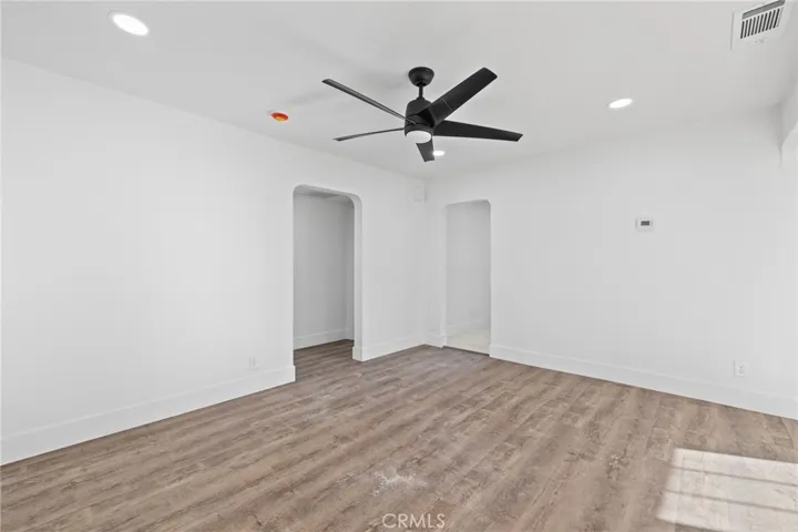1209 Woodrow Avenue, Bakersfield, California 93308