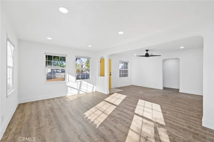 1209 Woodrow Avenue, Bakersfield, California 93308