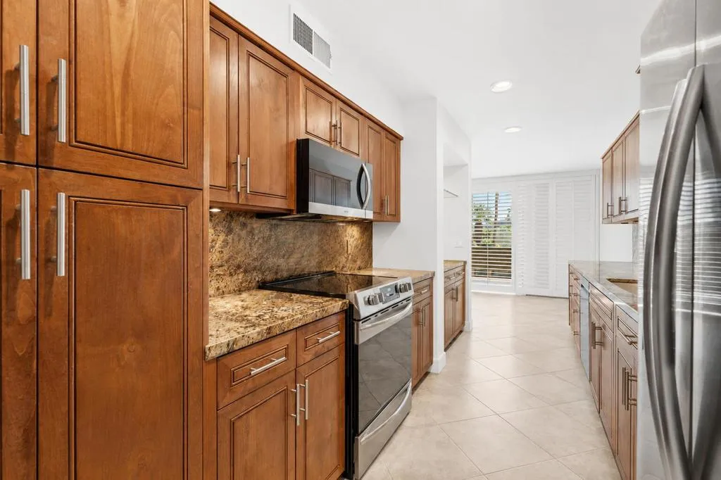 Kitchen 3