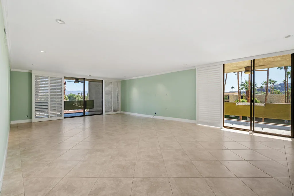 1630 S La Reina Way 3c, Palm Springs, California 92264 home-pic-8
