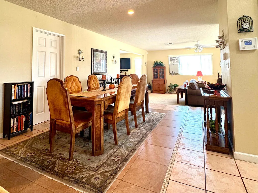 9724 Valencia Drive, Desert Hot Springs, California 92240 home-pic-6