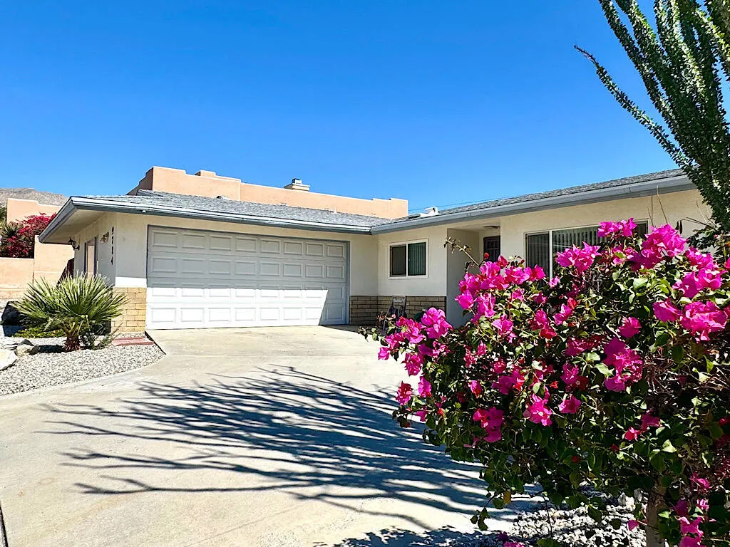 9724 Valencia Drive, Desert Hot Springs, California 92240 home-pic-20