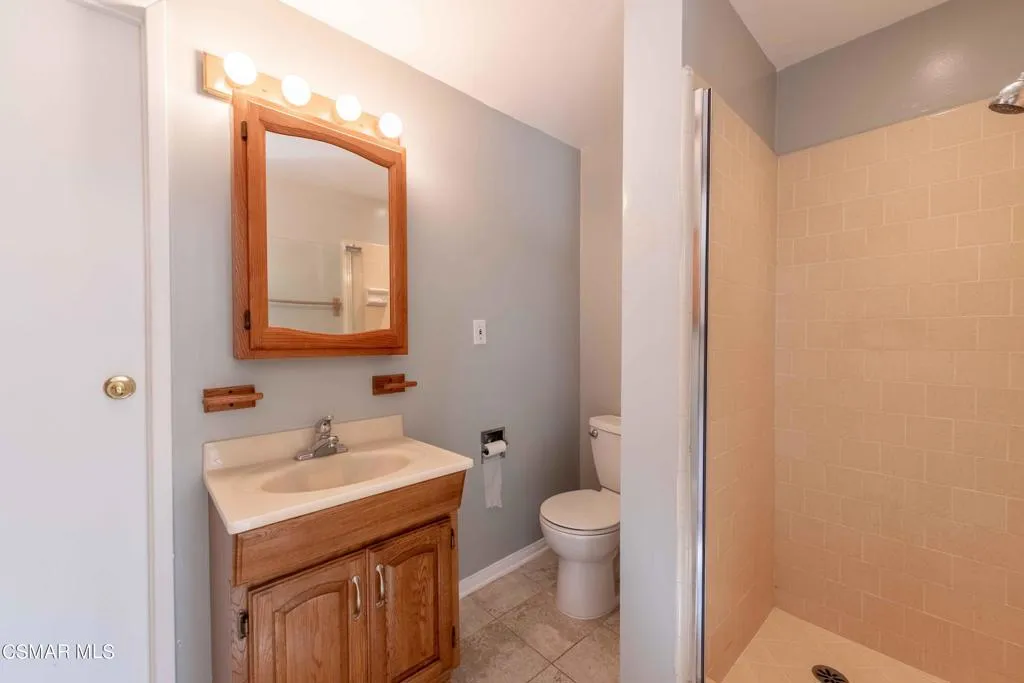 22125 Costanso Street, Woodland Hills, California 91364 home-pic-27