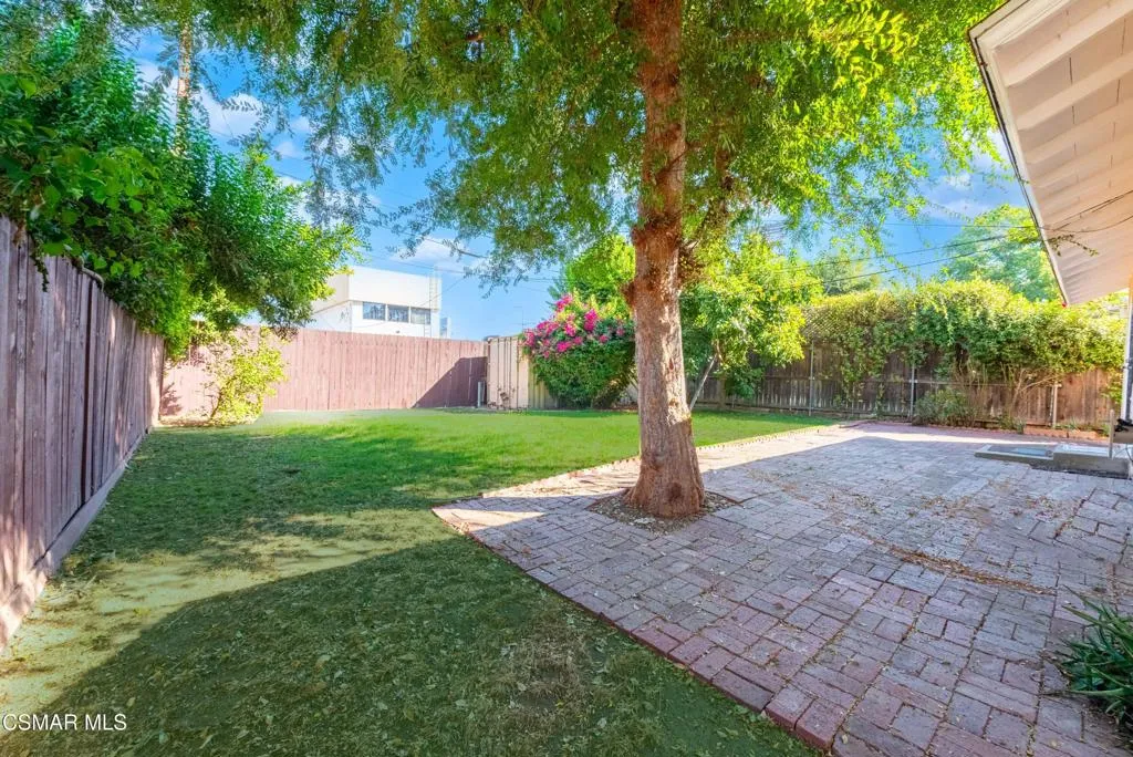 22125 Costanso Street, Woodland Hills, California 91364 home-pic-29