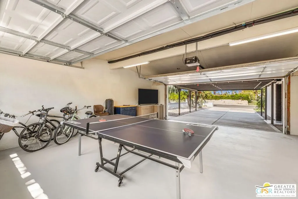 5155 E Bobolink Lane, Palm Springs, California 92264 home-pic-33