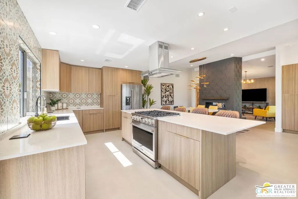 5155 E Bobolink Lane, Palm Springs, California 92264 home-pic-17