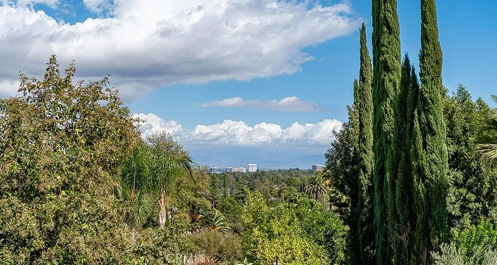 5700 El Canon Avenue, Woodland Hills, California 91367 home-pic-41