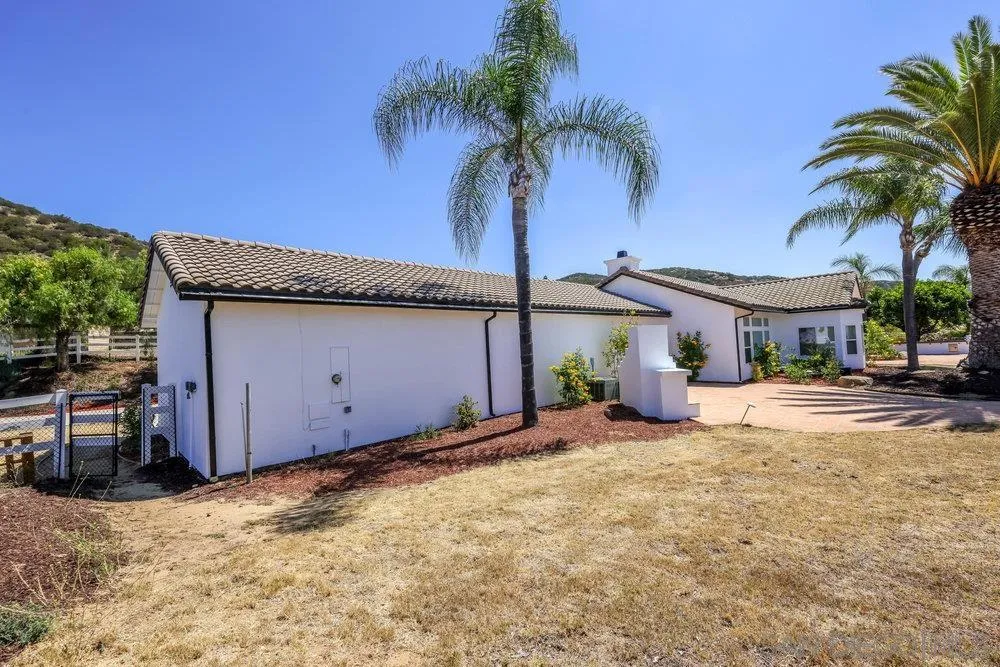 26335 Englemann Rd., Valley Center, California 92082 home-pic-6