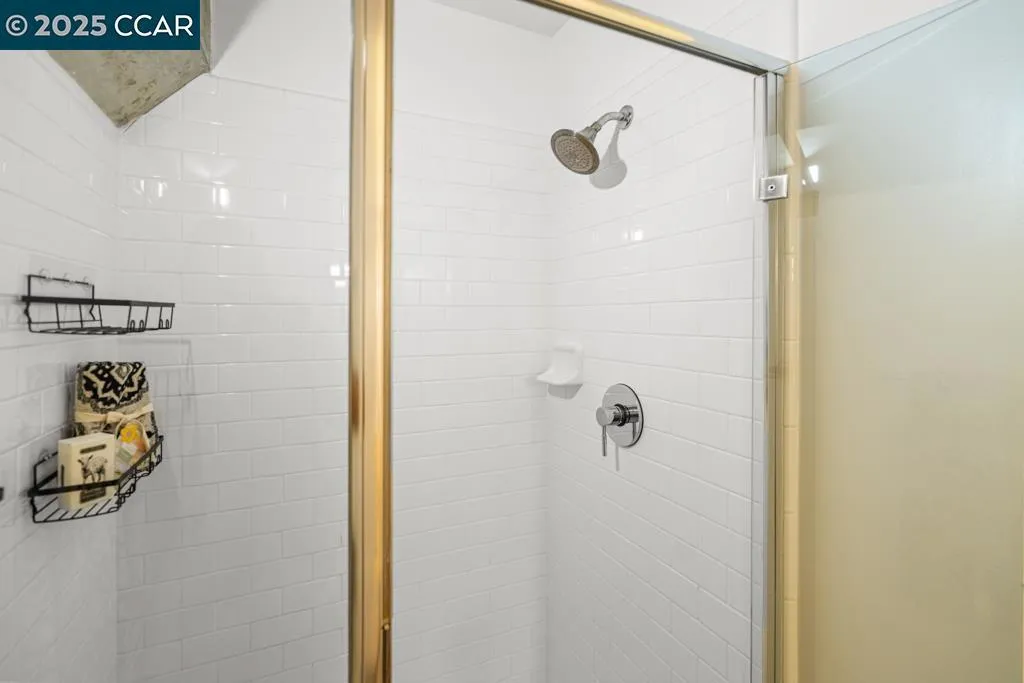 1201 Pine St 130, Oakland, California 94607 home-pic-25