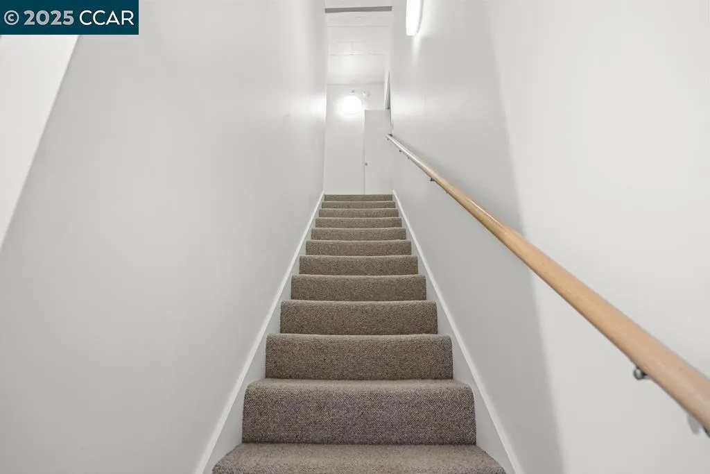 1201 Pine St 130, Oakland, California 94607 home-pic-9