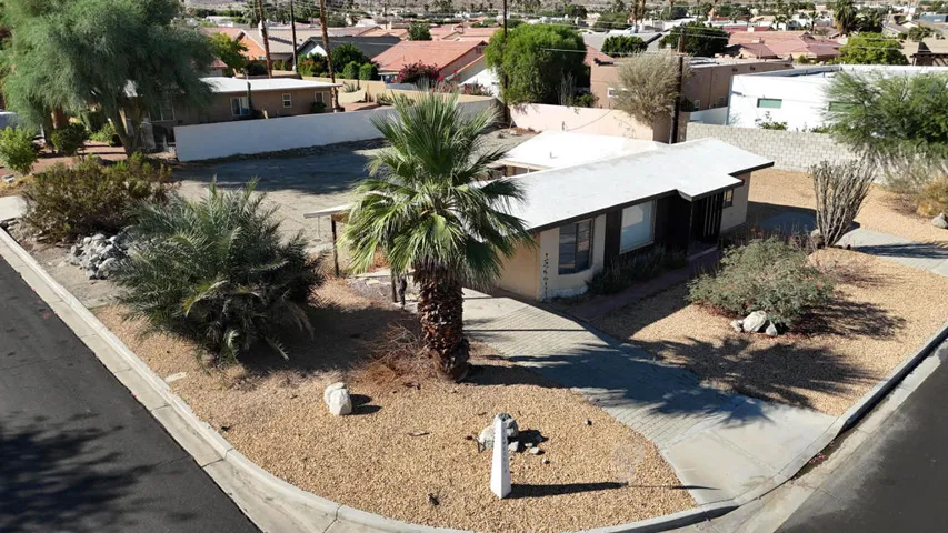 77643 Calle Temecula-8