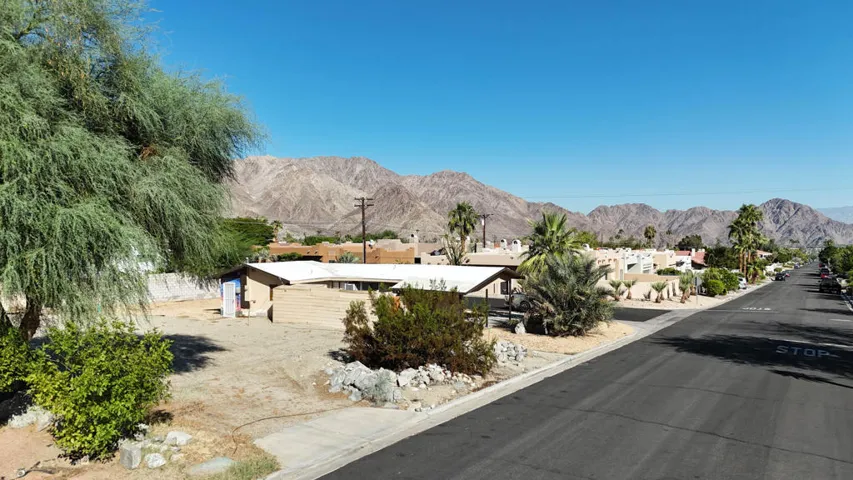 77643 Calle Temecula-1