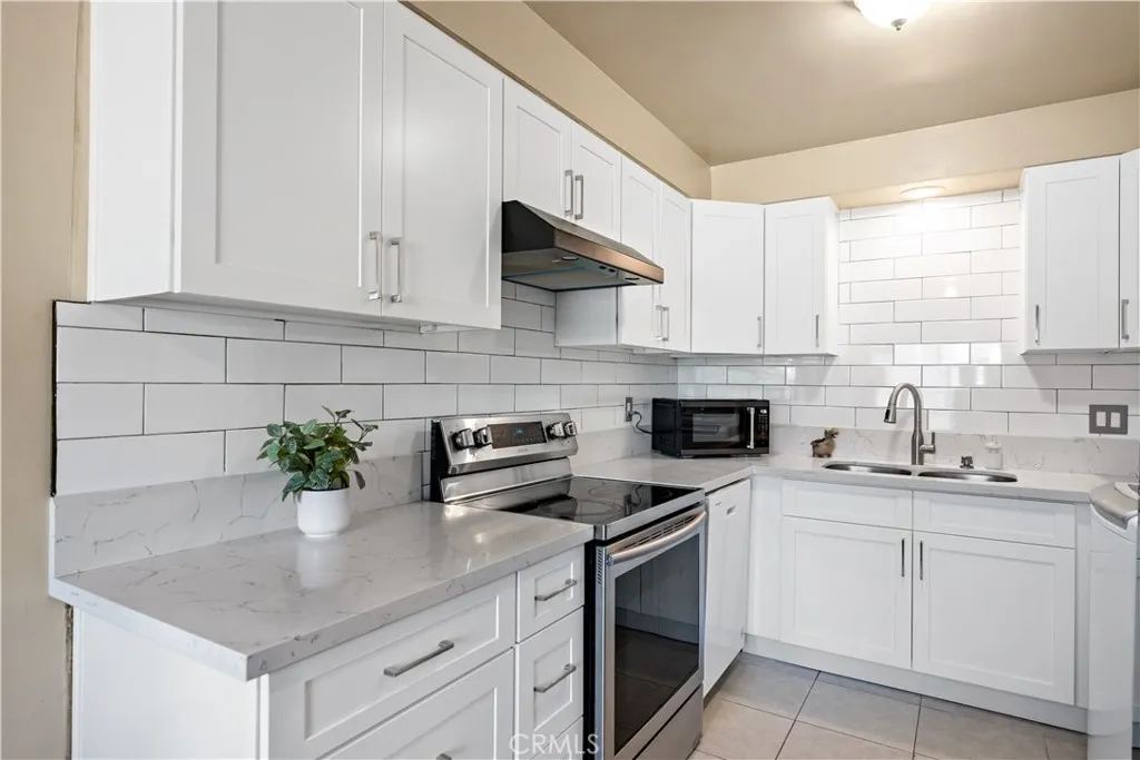 2018 Las Vegas Avenue 18, Pomona, California 91767 home-pic-8
