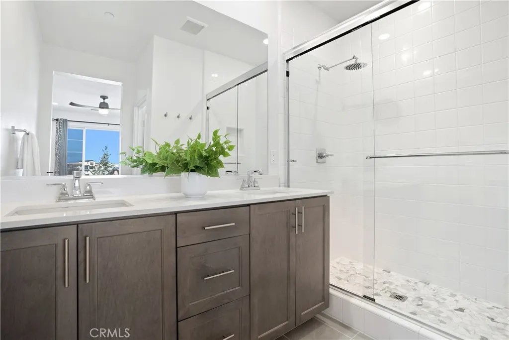 221 Gallop Court, Rancho Mission Viejo, California 92694 home-pic-17