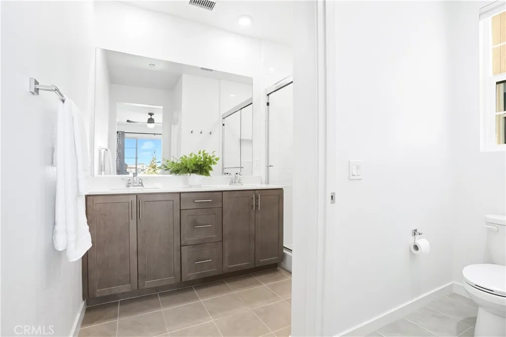221 Gallop Court, Rancho Mission Viejo, California 92694 home-pic-15