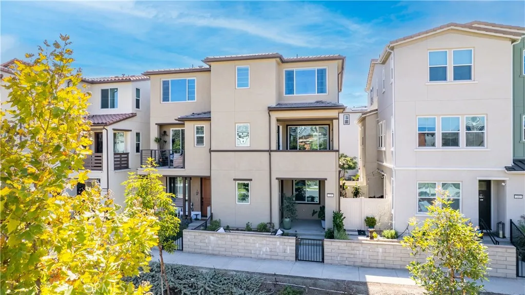 221 Gallop Court, Rancho Mission Viejo, California 92694 home-pic-0