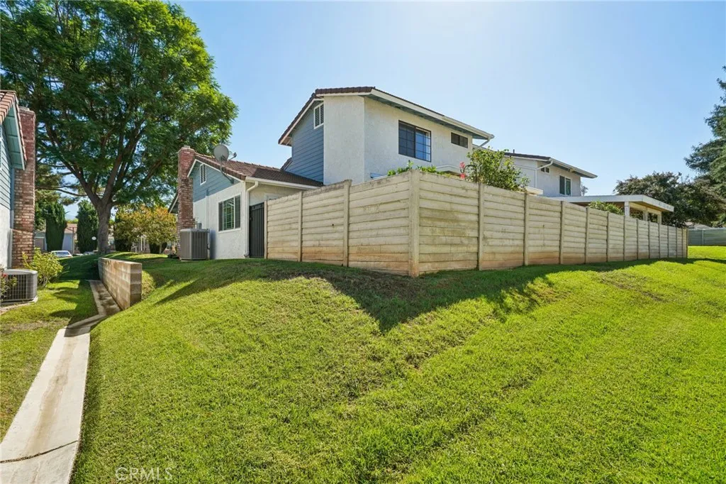 56 Dearborn, Redlands, California 92374 home-pic-42