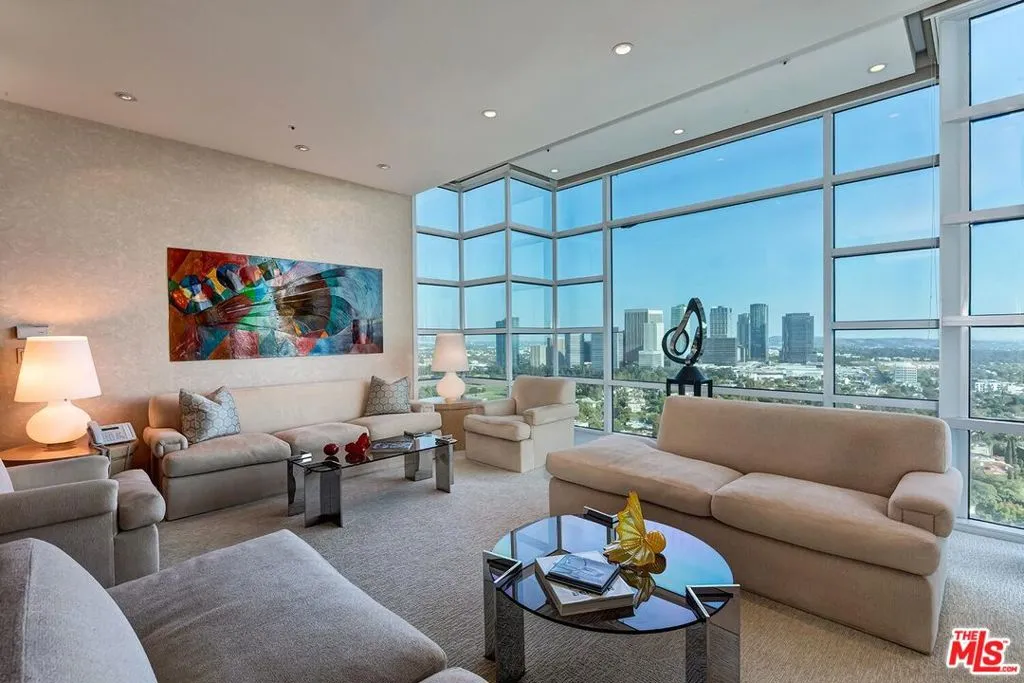 10380 Wilshire Boulevard 1703, Los Angeles, California 90024 home-pic-0