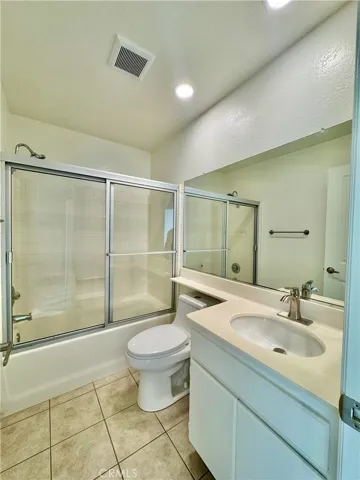Upstairs guest bathroom