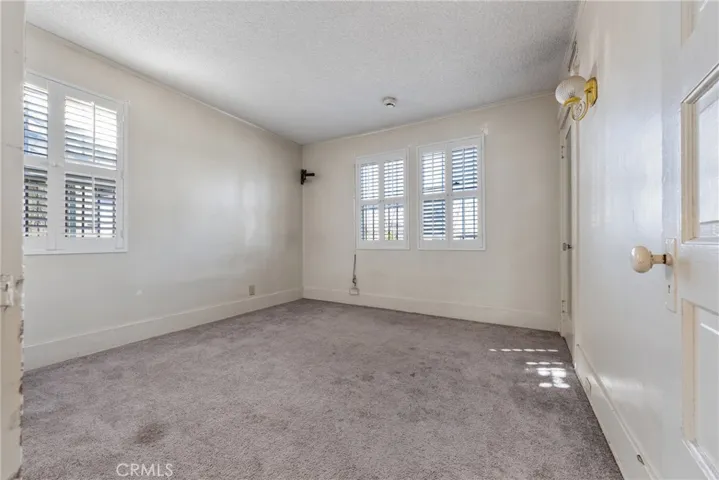 1122 W 77th Street, Los Angeles, California 90044