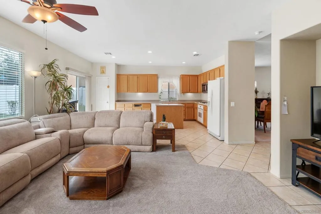 29213 Broken Arrow, Murrieta, California 92563 home-pic-23